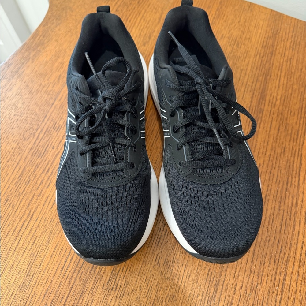 Women’s Asics